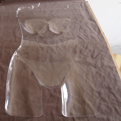 东莞长安透明人体衣架供应 性价比之选与生产探秘